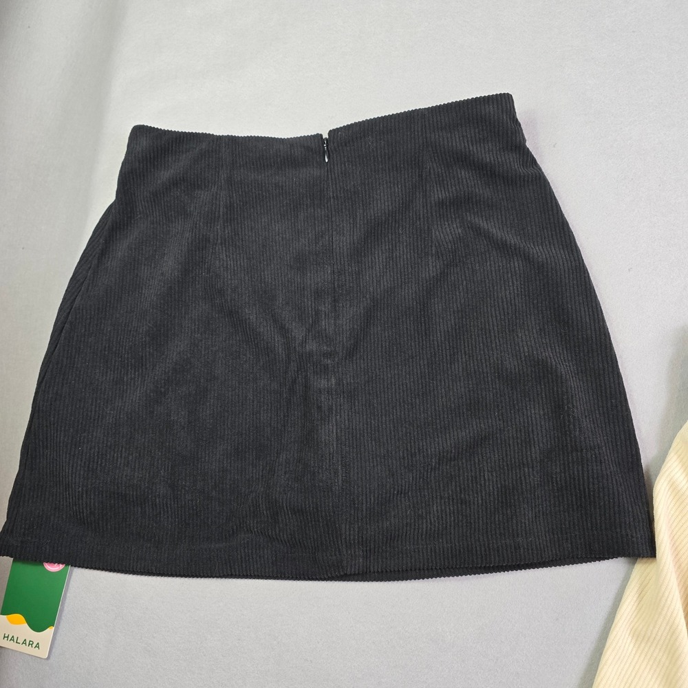 Halara Corduroy Skort Lot of 2 Womens Small Black Cream Ribbed Mini Skirt Shorts - Picture 6 of 9